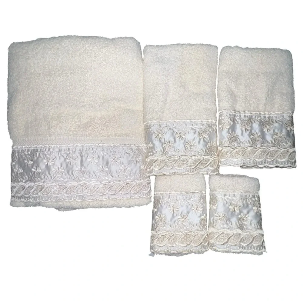 Vintage 5 Piece Decorative Embroidered Sateen Bath‎ Towel Set Made In Portugal